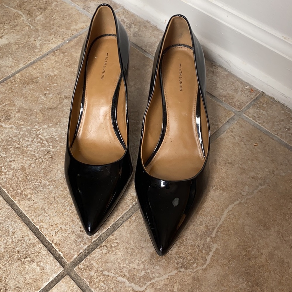 Shiny black patent heels 14th & union